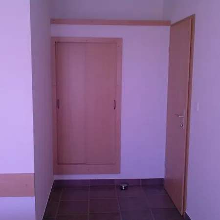 Appartement Meni *