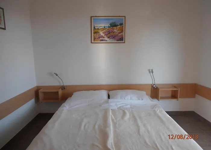 Meni Appartement Drage